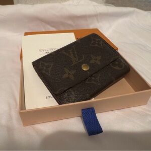 Louis Vuitton Monogram Canvas Compact Card Holder in Brown